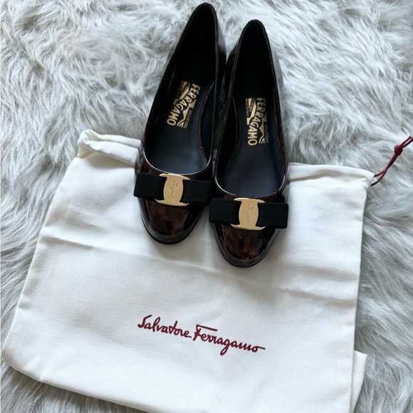 NEW Ferragamo Patent Leather Animal Print Ballet Flat - Picture 5 of 5